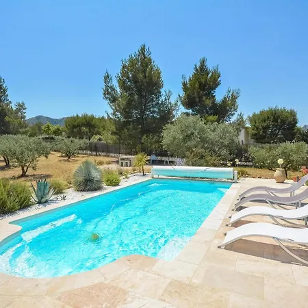 Сasa de vacaciones Beautiful In With Kitchen Eygalières