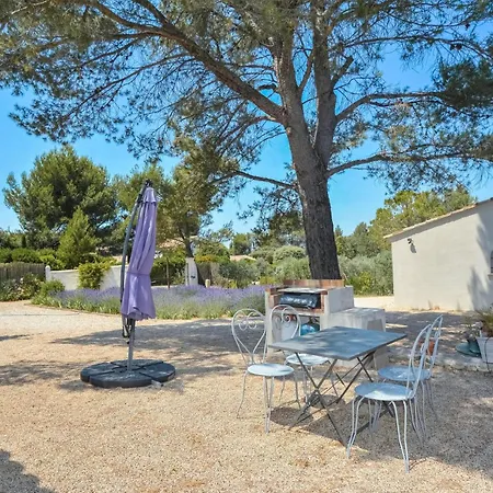 Сasa de vacaciones Beautiful In With Kitchen Eygalières